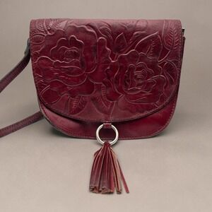 Patricia Nash Red Brinlee Saddle Crossbody Rose Tooled Leather Tassel Card Slots